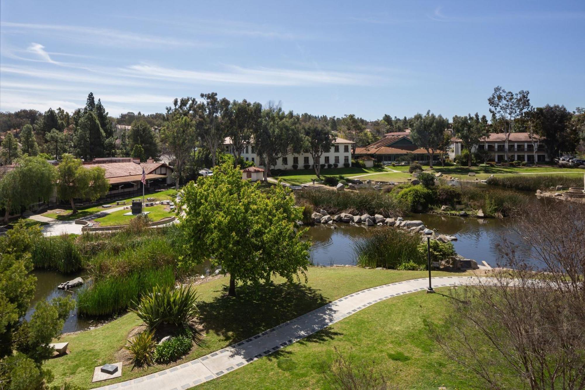 Courtyard By Marriott San Diego Rancho Bernardo Exterior photo