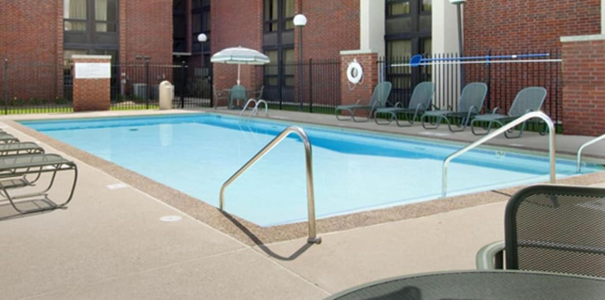 Best Western Plus Indianapolis North At Pyramids Exterior photo