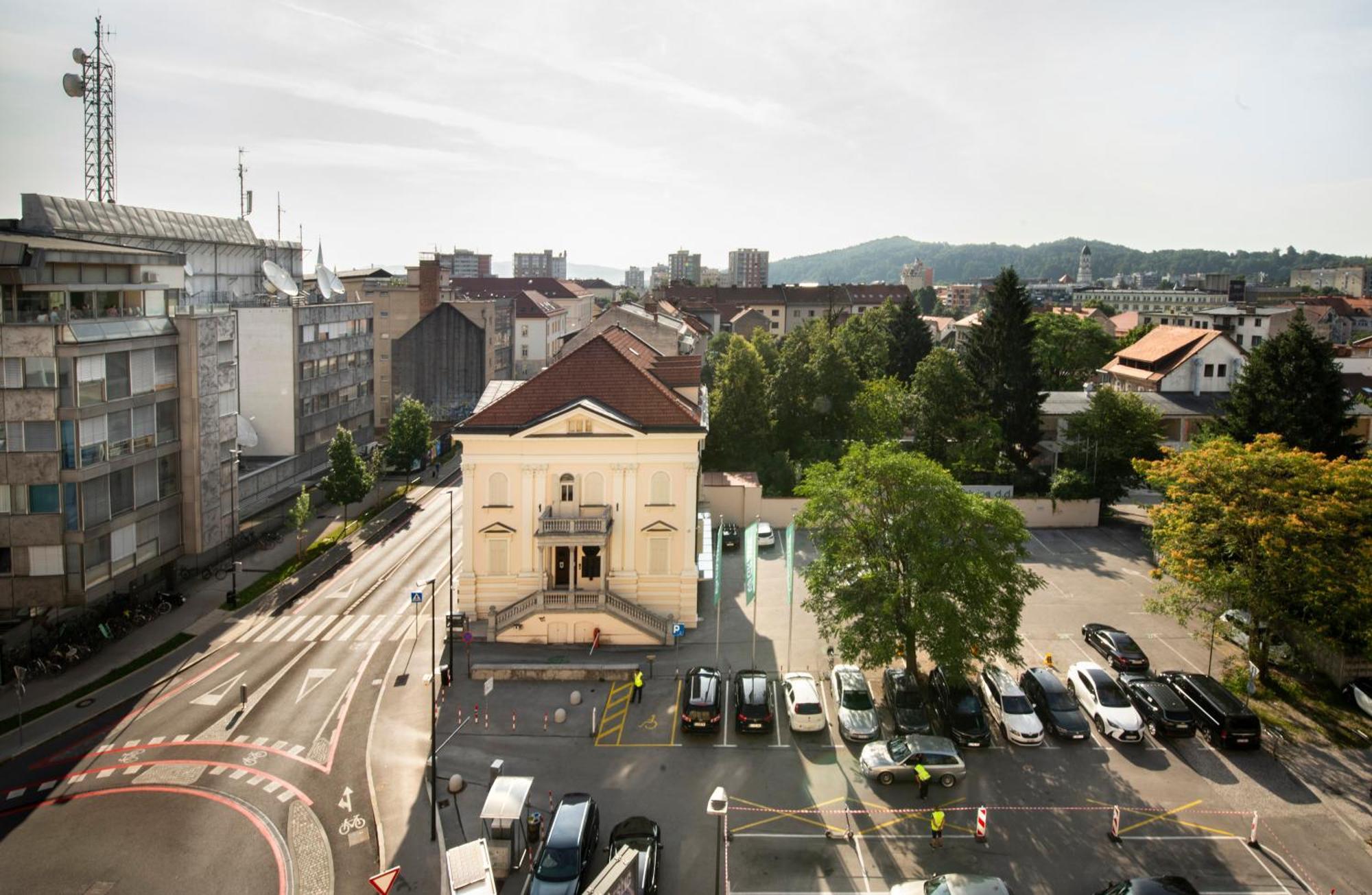 City Hotel Ljubljana Exterior photo