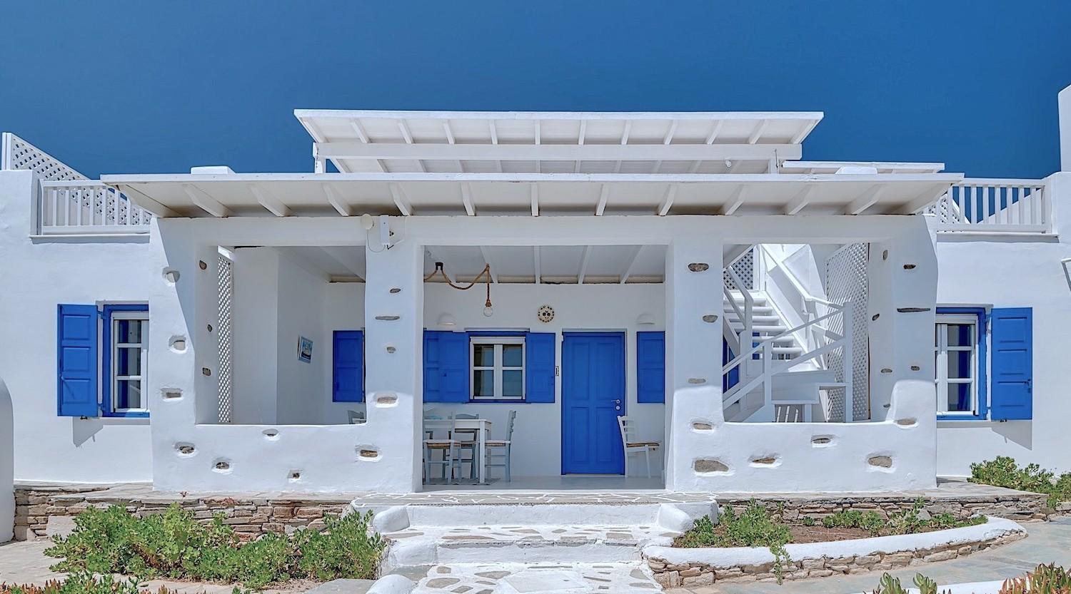 Blue Dolphin Antiparos Villas And Suites Agios Georgios  Exterior photo