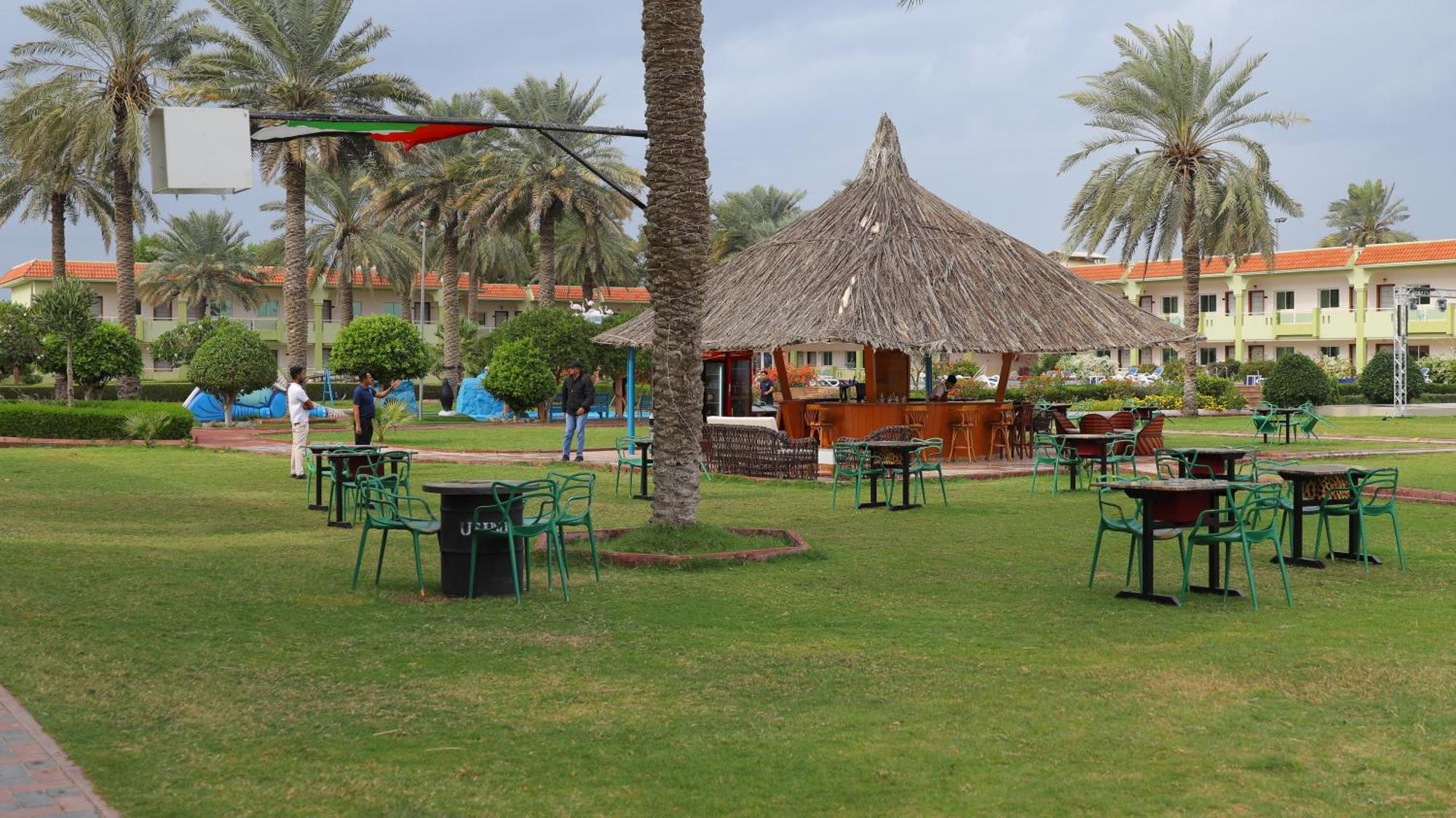 Flamingo Beach Hotel Umm al-Quwain Exterior photo