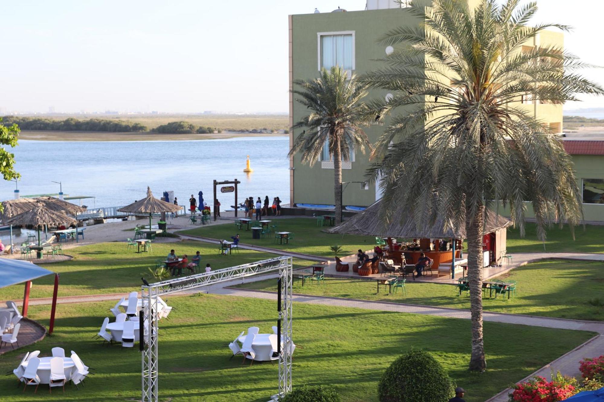 Flamingo Beach Hotel Umm al-Quwain Exterior photo