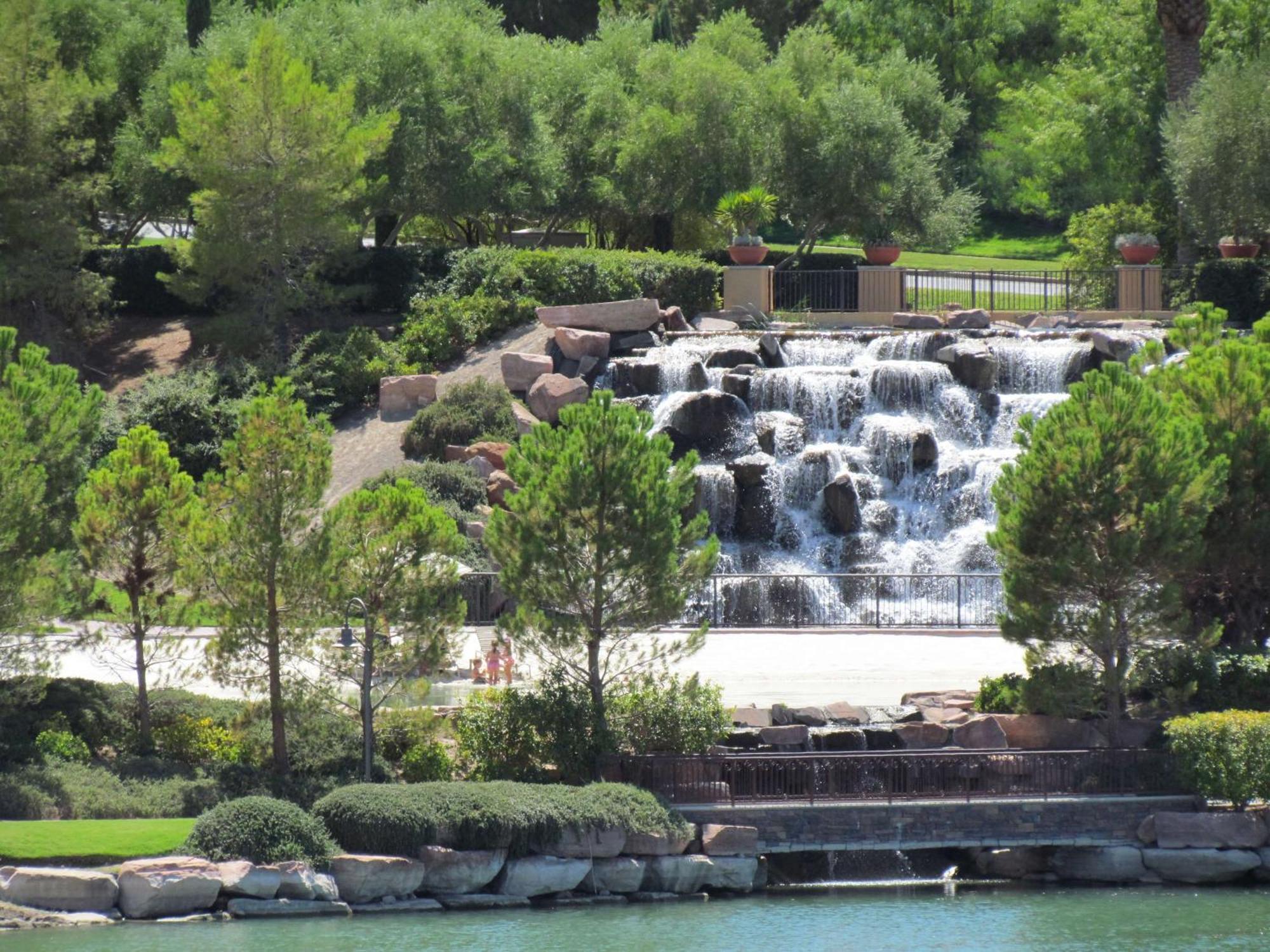 Hilton Lake Las Vegas Resort & Spa Exterior photo
