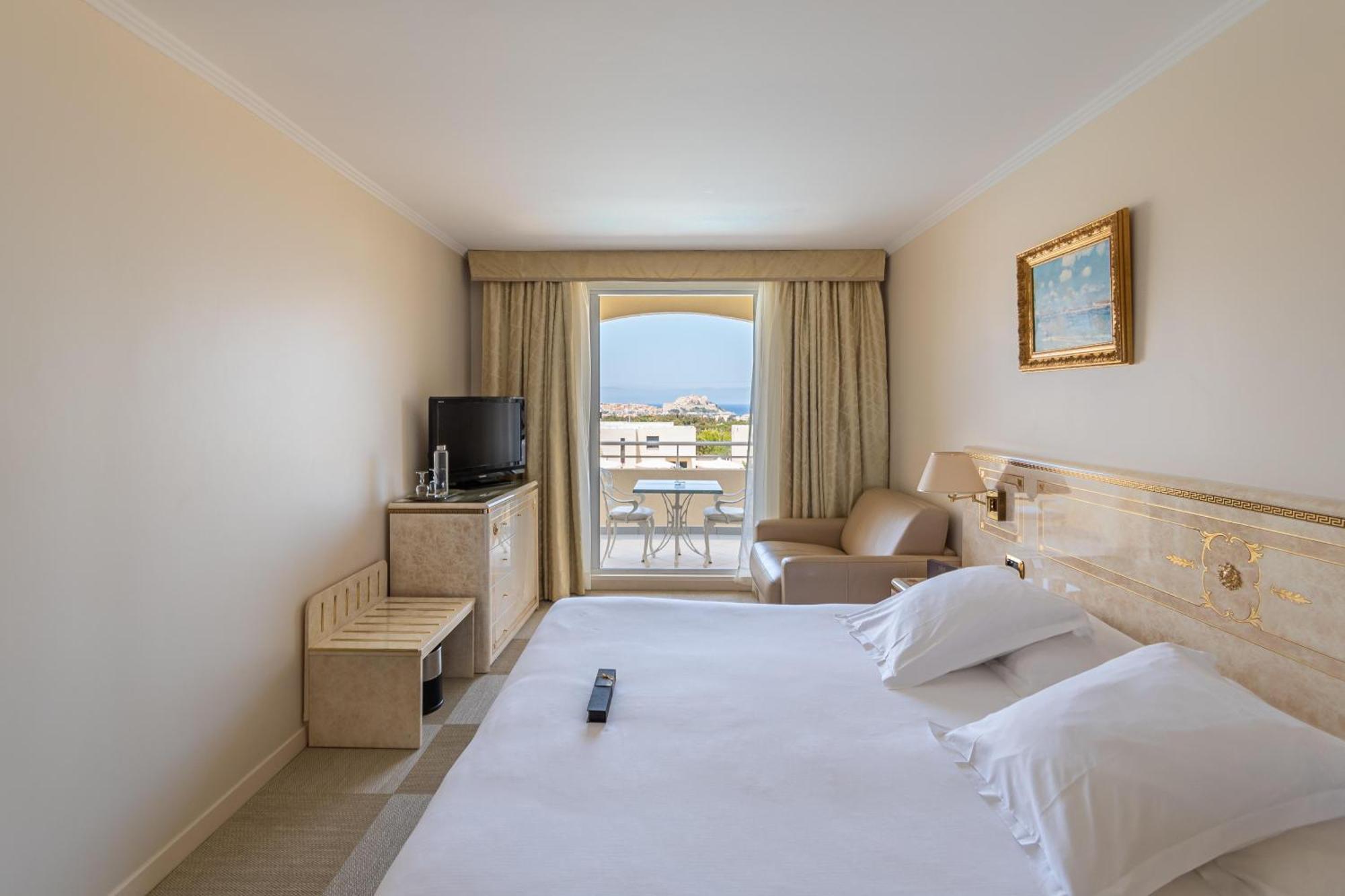 Hotel Corsica & Spa Serena Calvi  Exterior photo