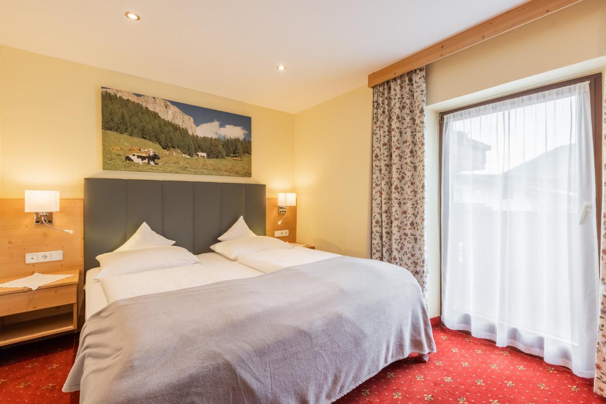 Hotel Schonegg Seefeld in Tirol Room photo