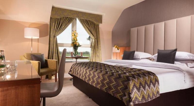 Castleknock Hotel Blanchardstown Room photo