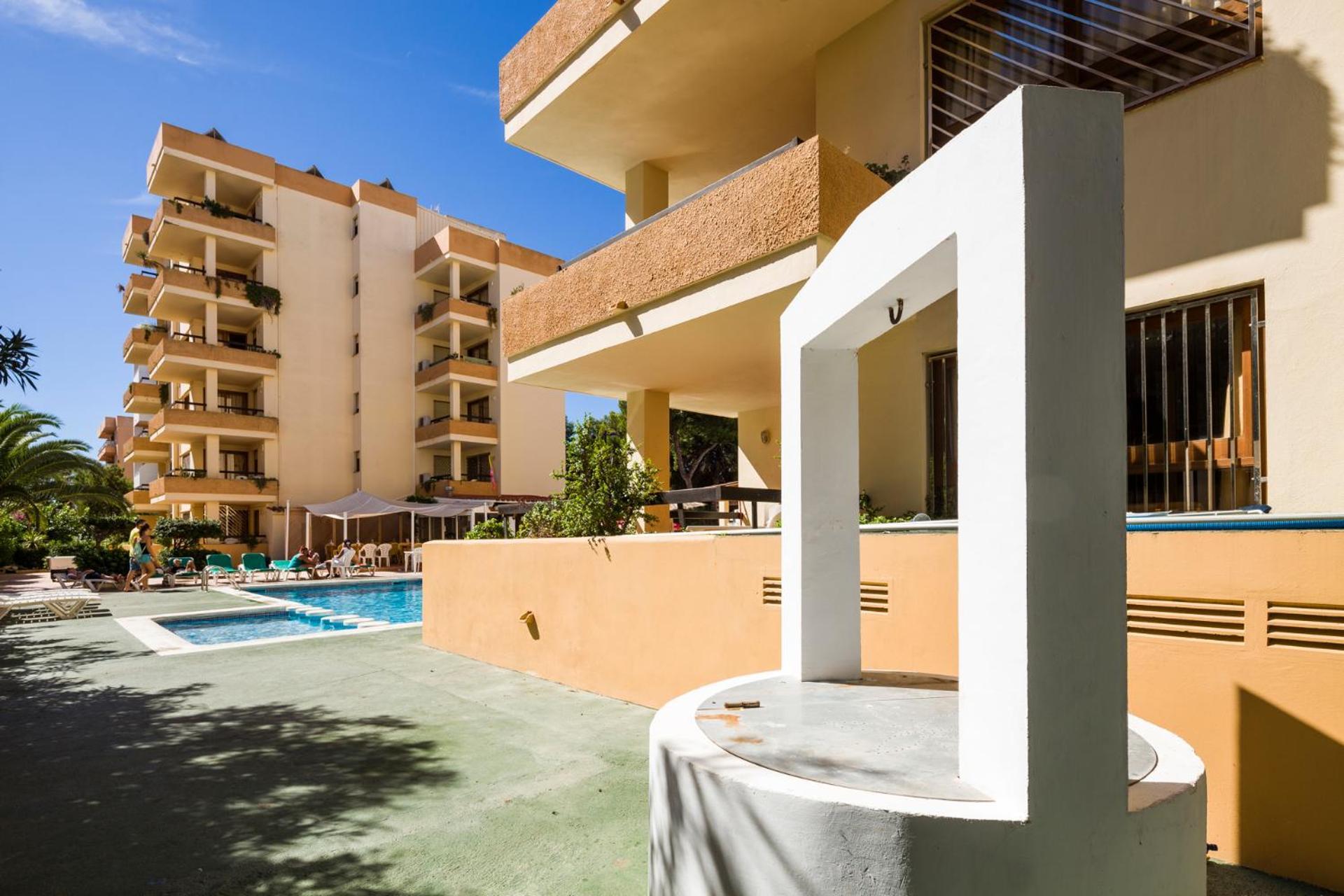 Apartamentos Arlanza - Only Adults Playa d'en Bossa Exterior photo