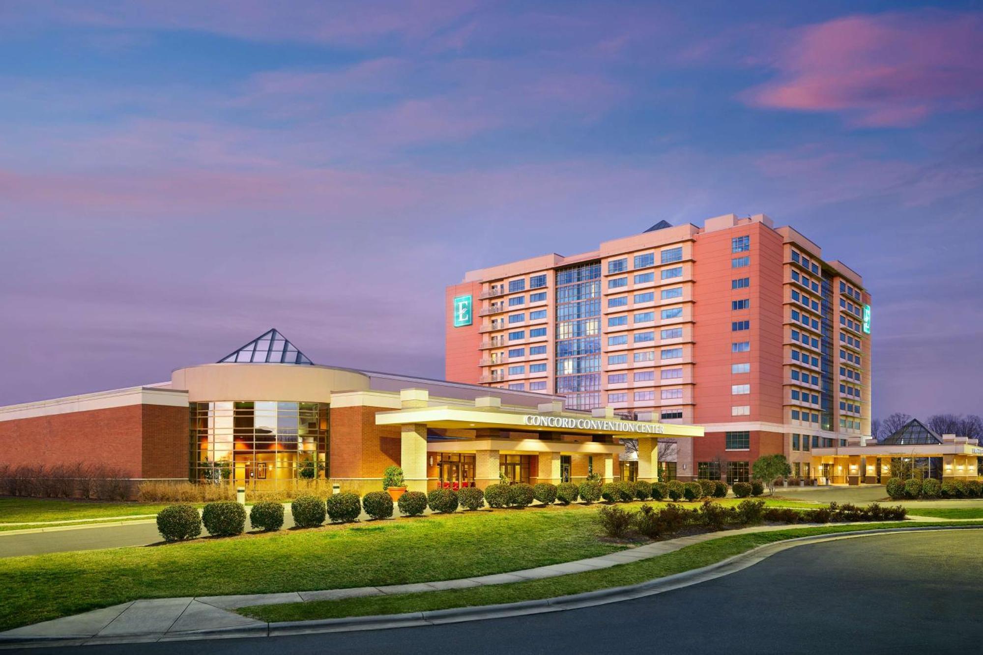 Embassy Suites By Hilton Charlotte Concord Golf Resort & Spa Exterior photo