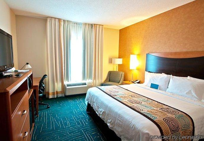 Fairfield Inn & Suites By Marriott Sault Ste. Marie Room photo