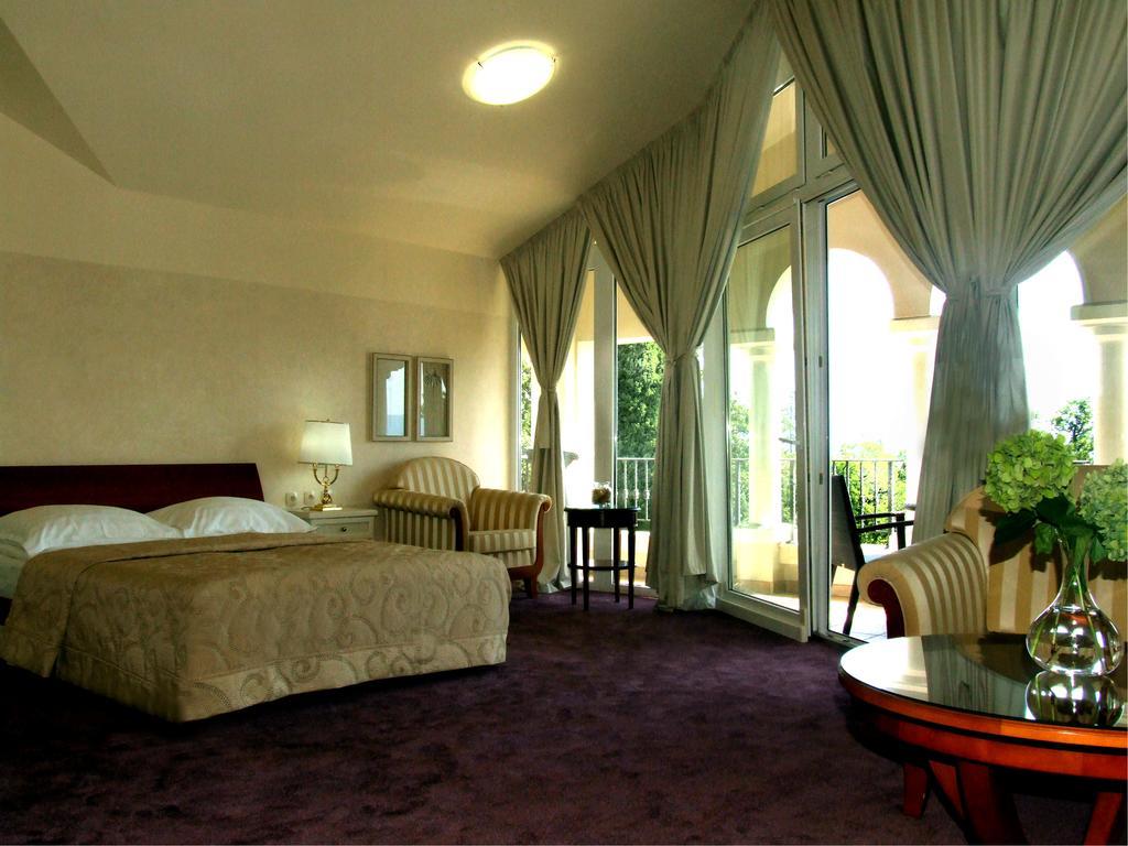 Hotel Villa Vera Lovran Room photo
