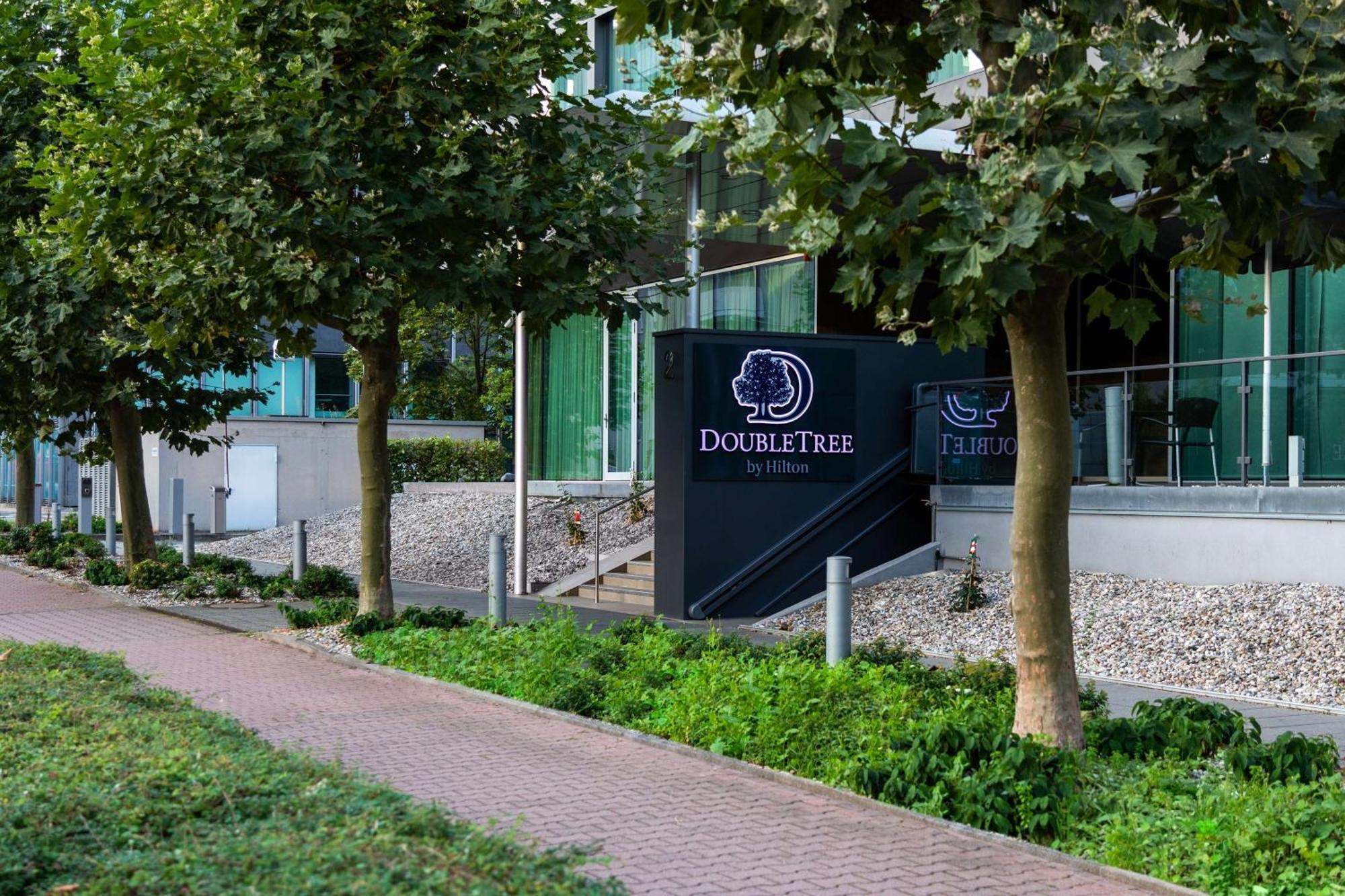 Doubletree By Hilton Frankfurt Niederrad Hotel Frankfurt am Main Exterior photo