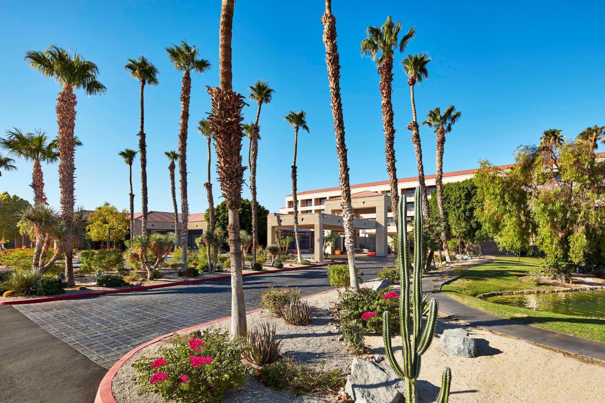 Doubletree By Hilton Golf Resort Palm Springs Cathedral City Exterior photo