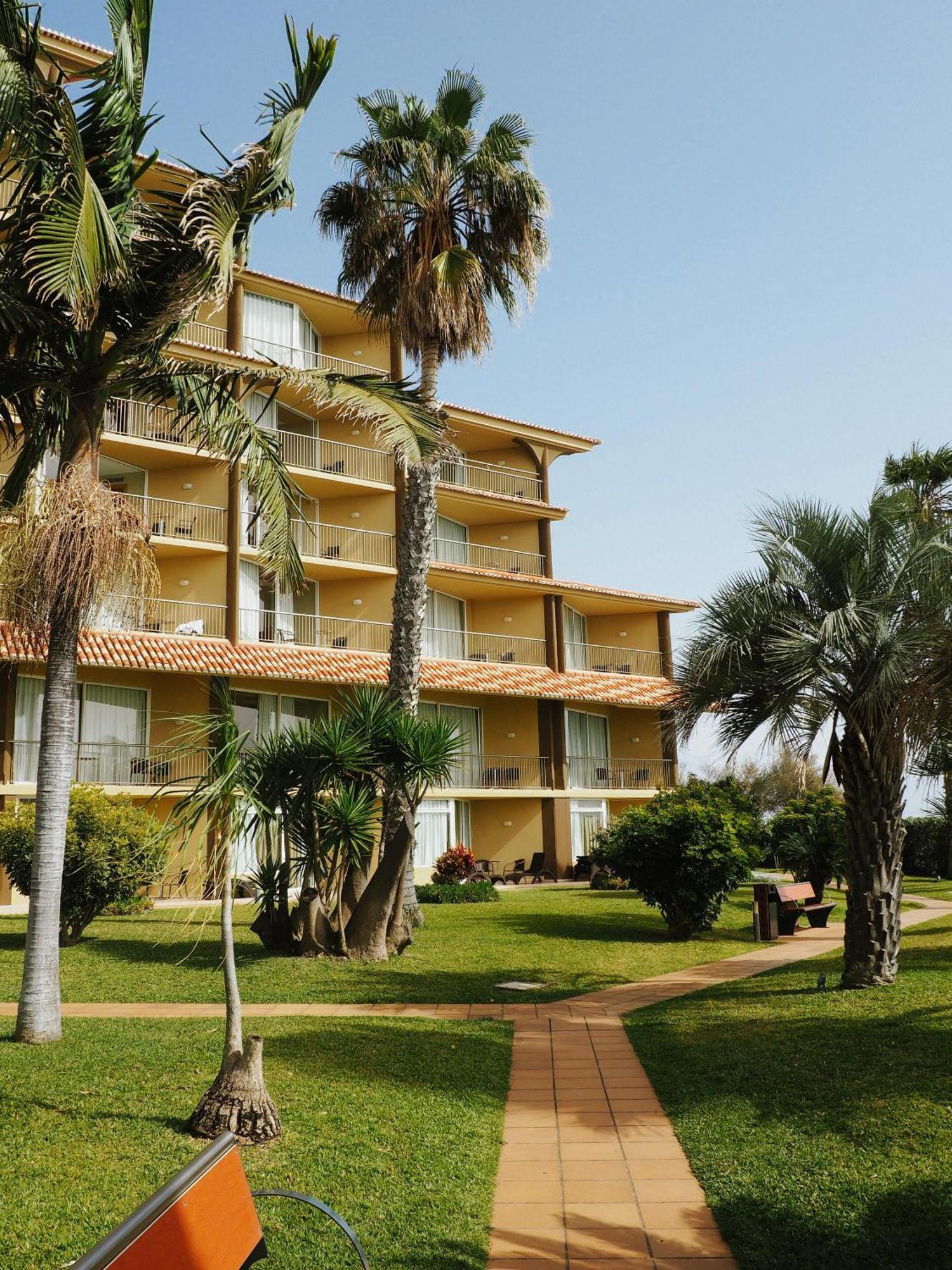 The Views Oasis Hotel Canico  Exterior photo
