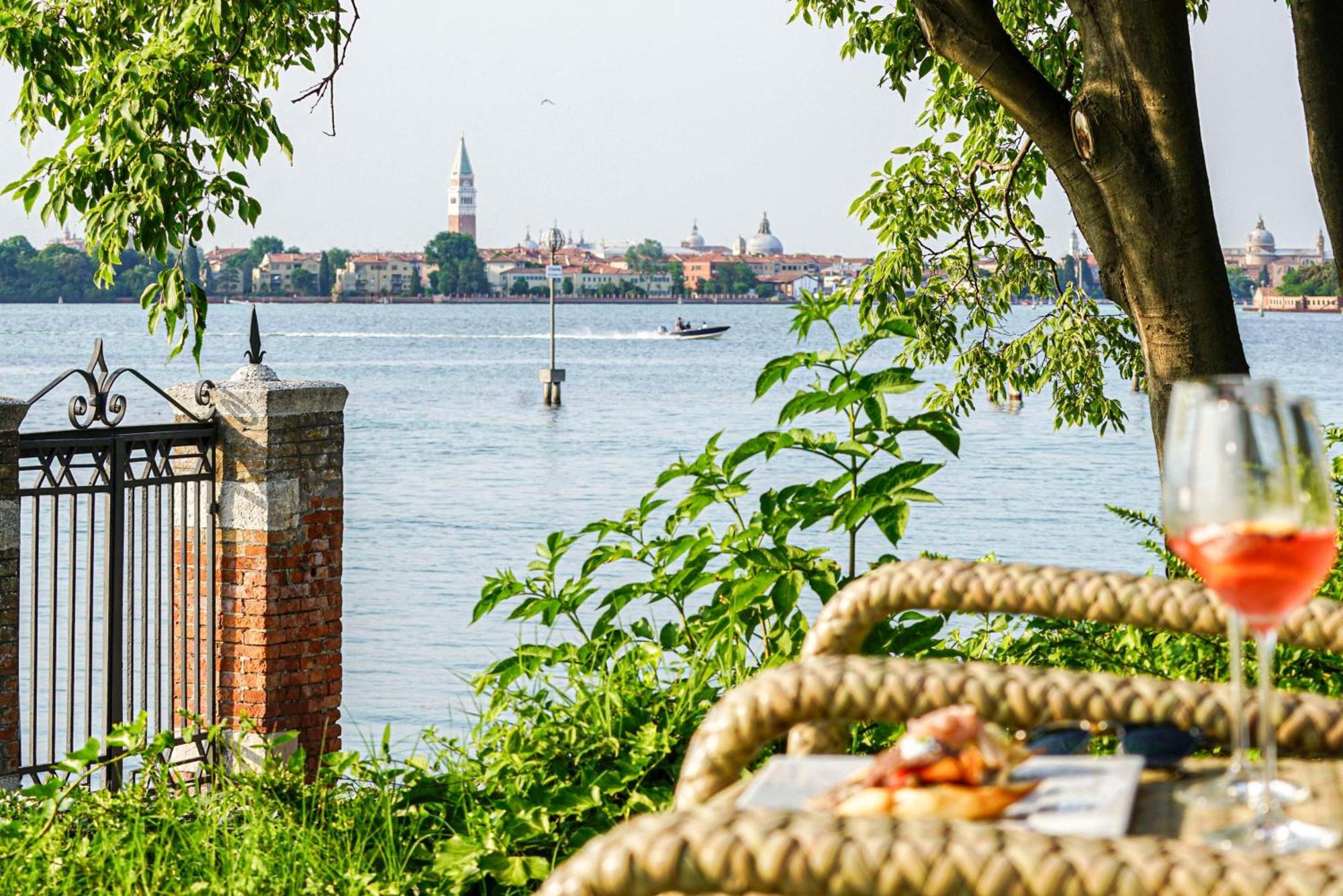 San Clemente Palace Kempinski Venice Exterior photo