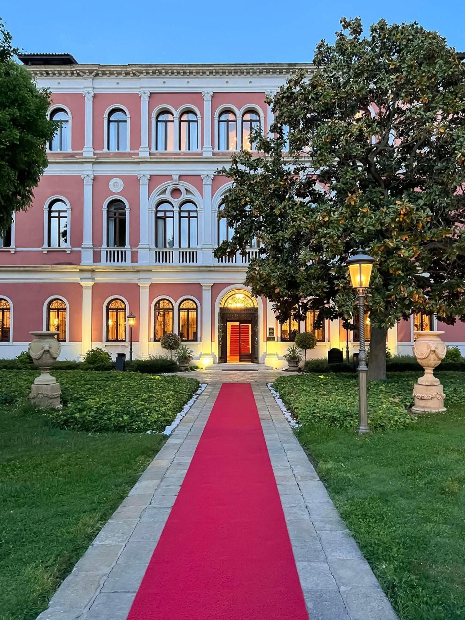 San Clemente Palace Kempinski Venice Exterior photo