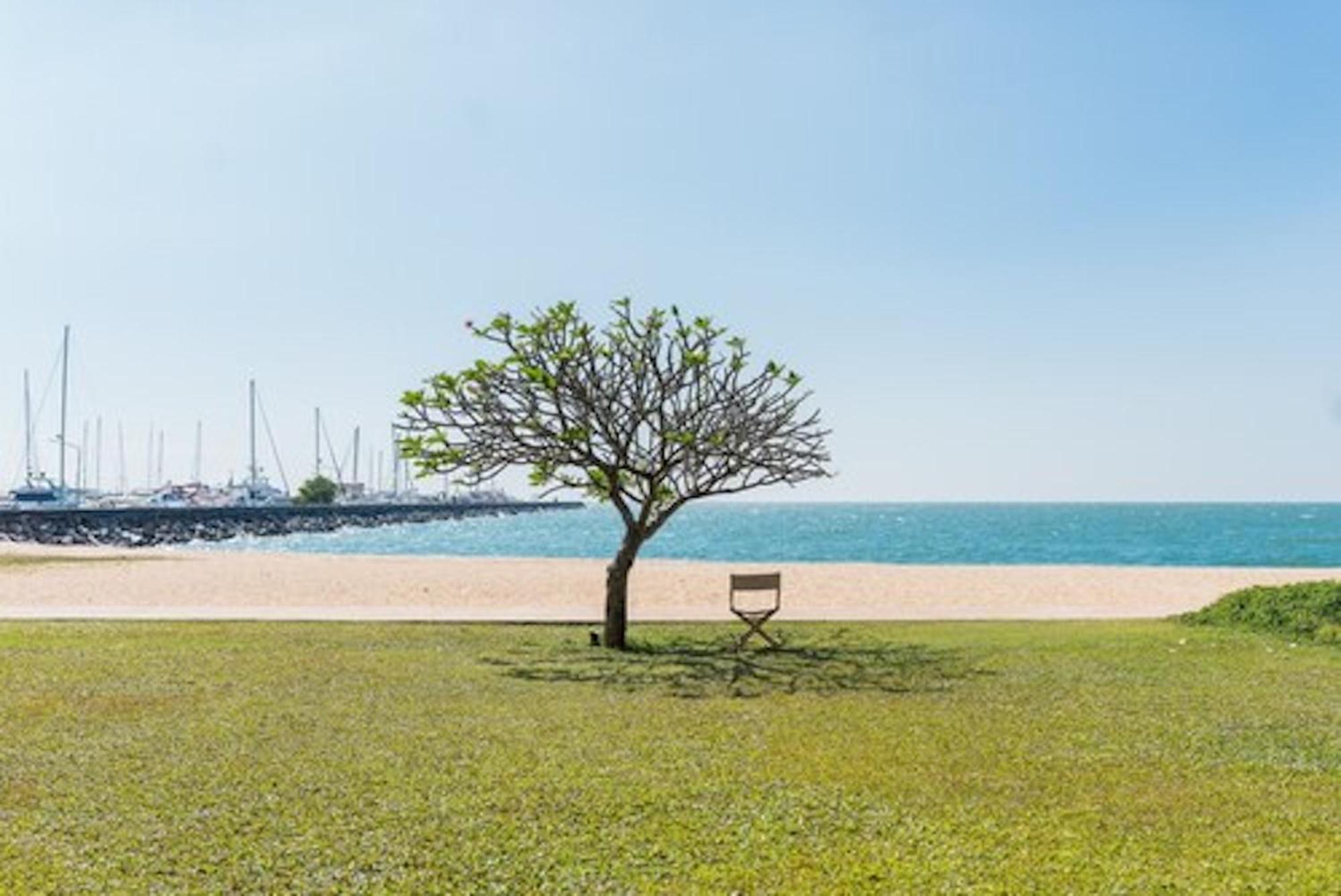 Botany Beach Resort Pattaya Exterior photo
