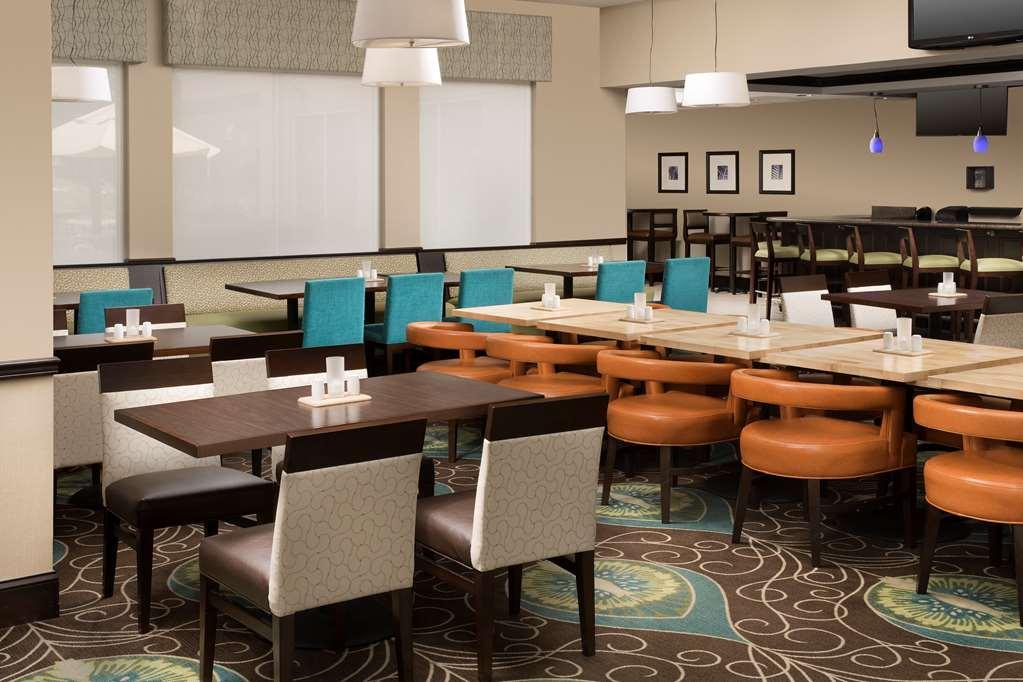 Hilton Garden Inn Huntsville South/Redstone Arsenal Restaurant photo