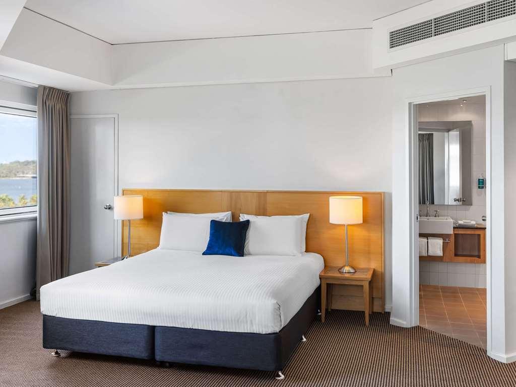 Novotel Perth Langley Room photo