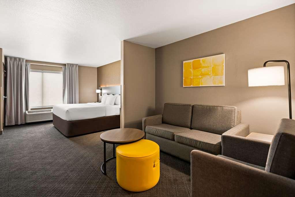 Comfort Suites Hudson I-94 Room photo