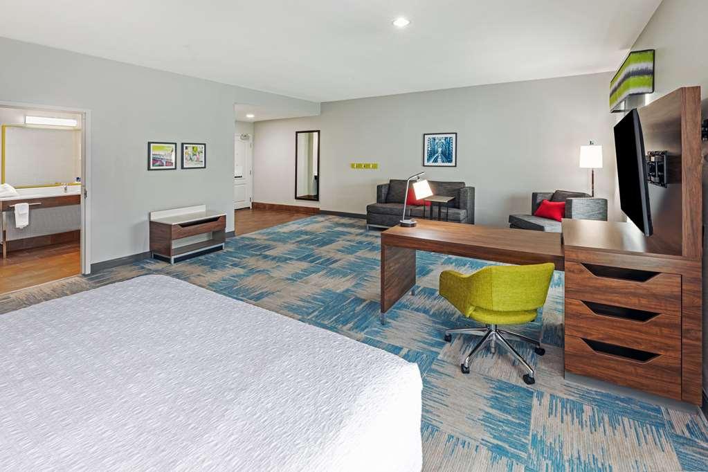 Hampton Inn And Suites Houston Central Room photo