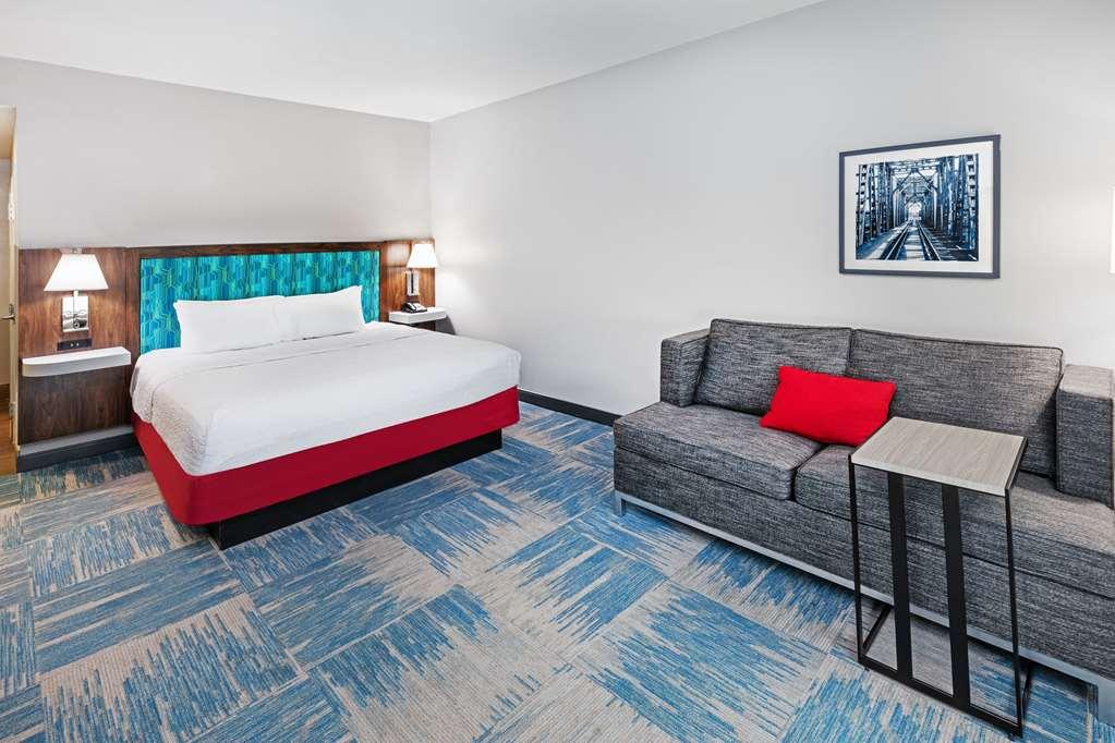 Hampton Inn And Suites Houston Central Room photo