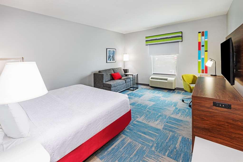 Hampton Inn And Suites Houston Central Room photo