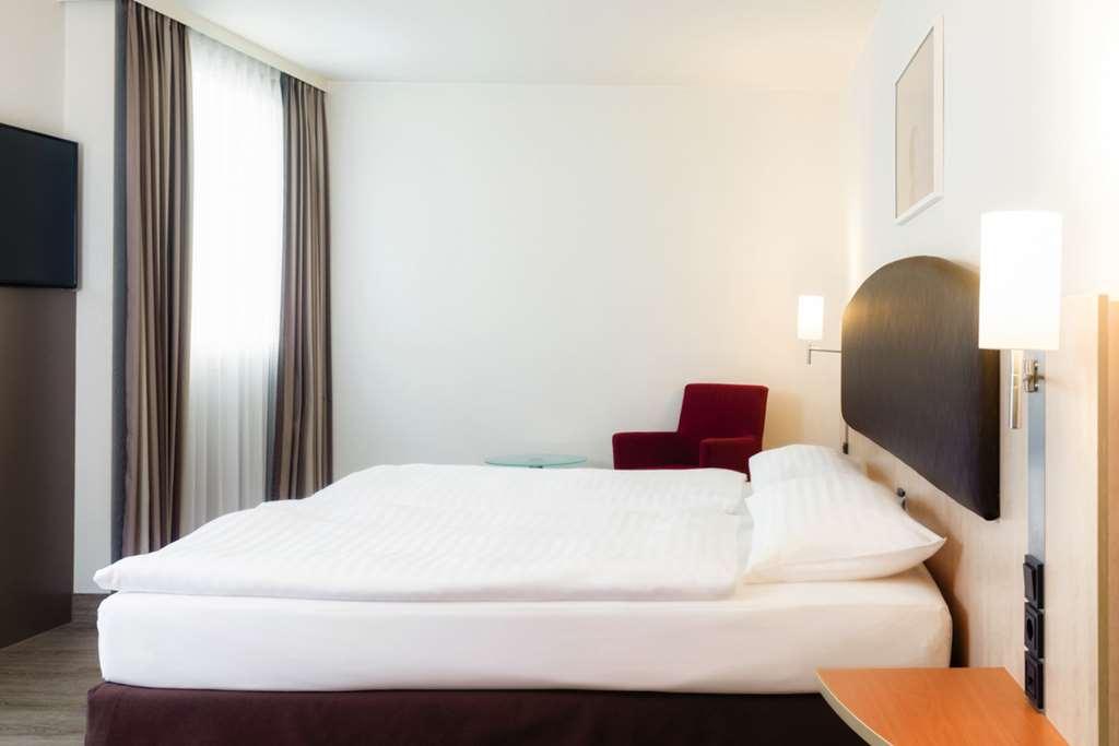 Intercityhotel Wien Room photo