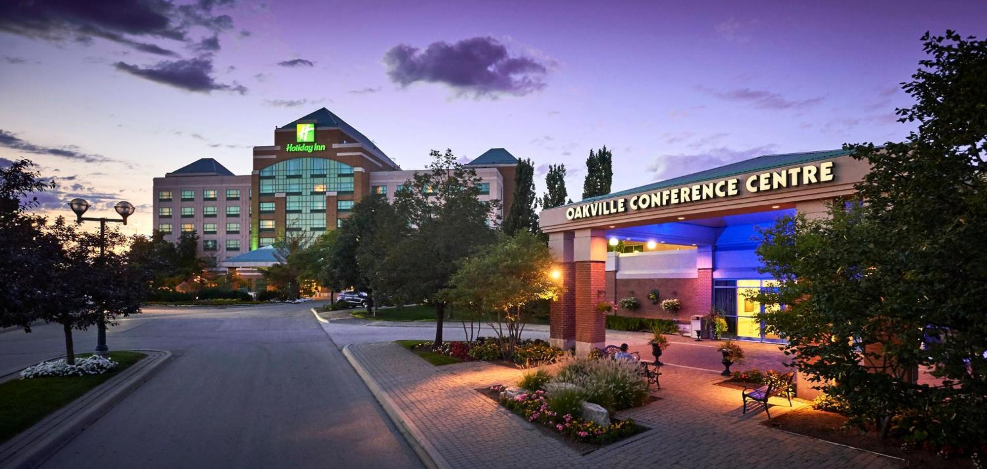 Holiday Inn & Suites Oakville At Bronte, An Ihg Hotel Exterior photo