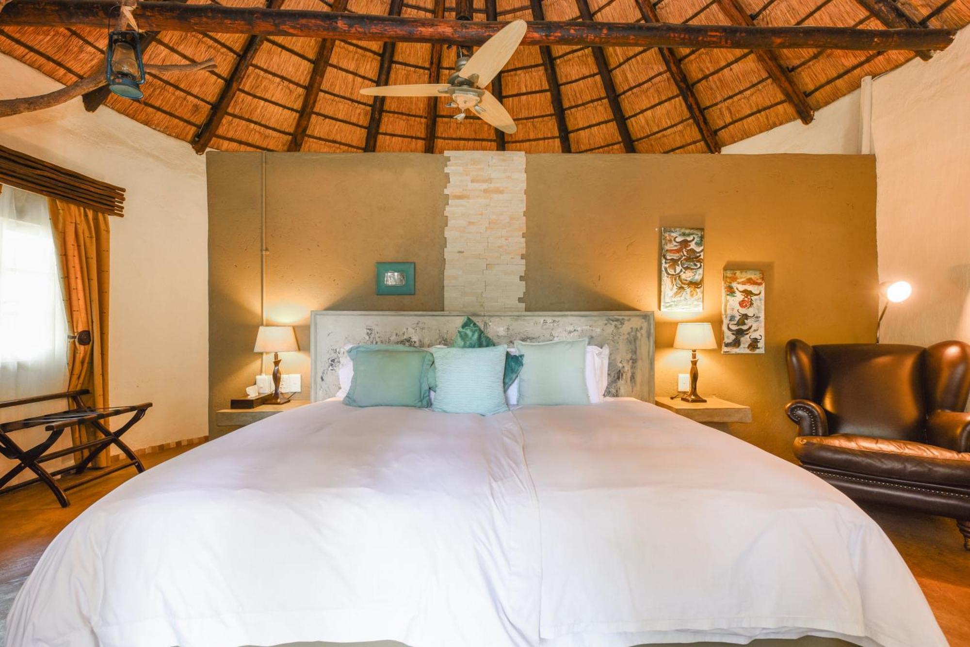 Mziki Safari Lodge Vaaldam Room photo