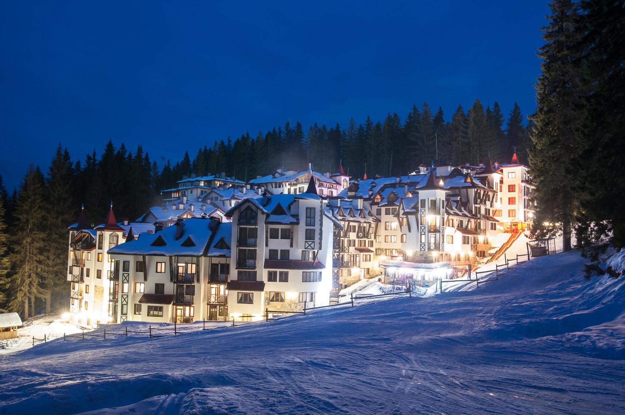 The Castle Complex Aparthotel Pamporovo Exterior photo