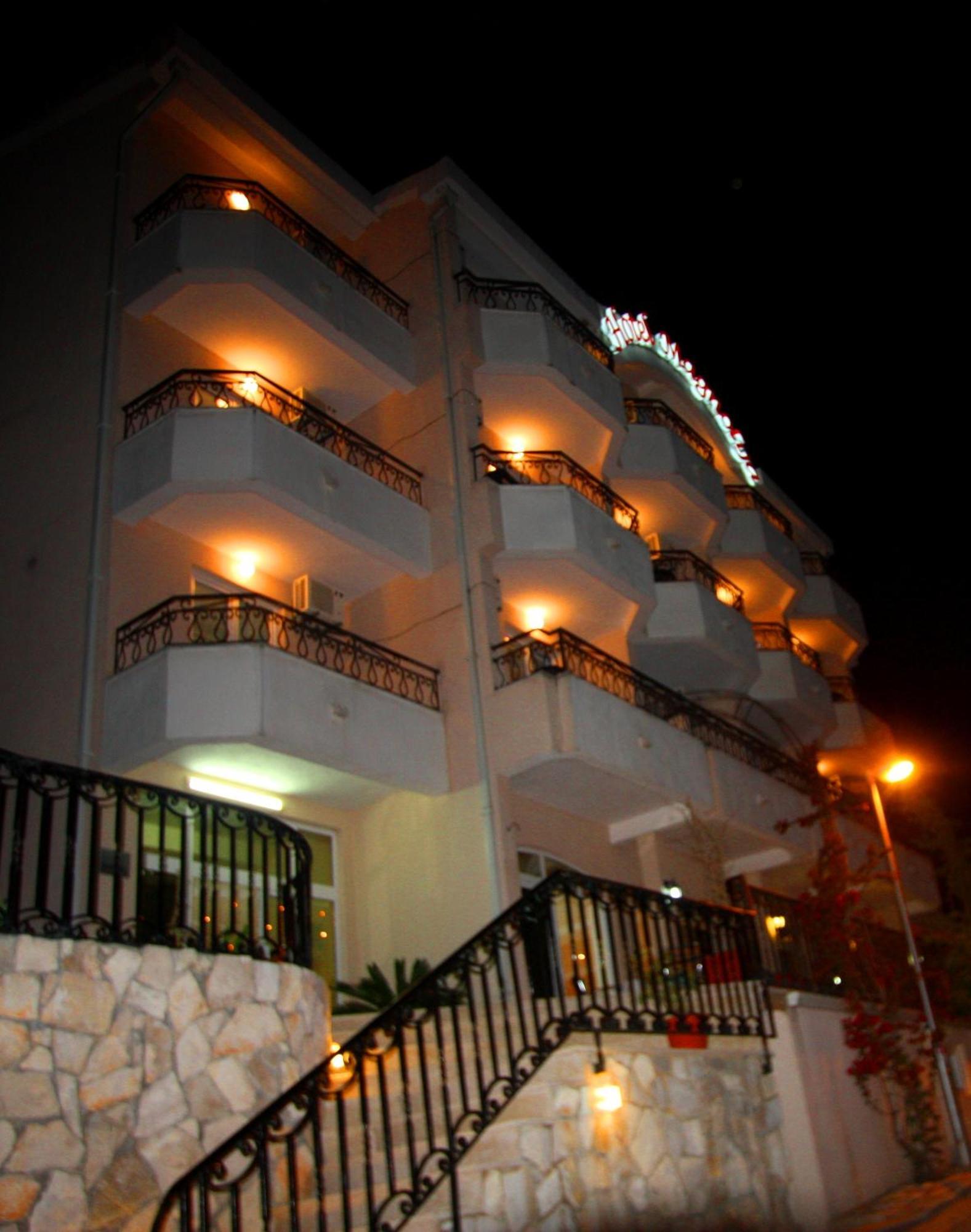 Hotel Magnolija Budva Exterior photo