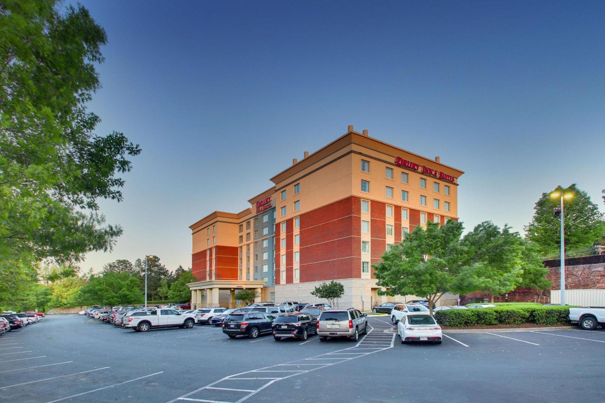 Drury Inn & Suites Charlotte Northlake Exterior photo