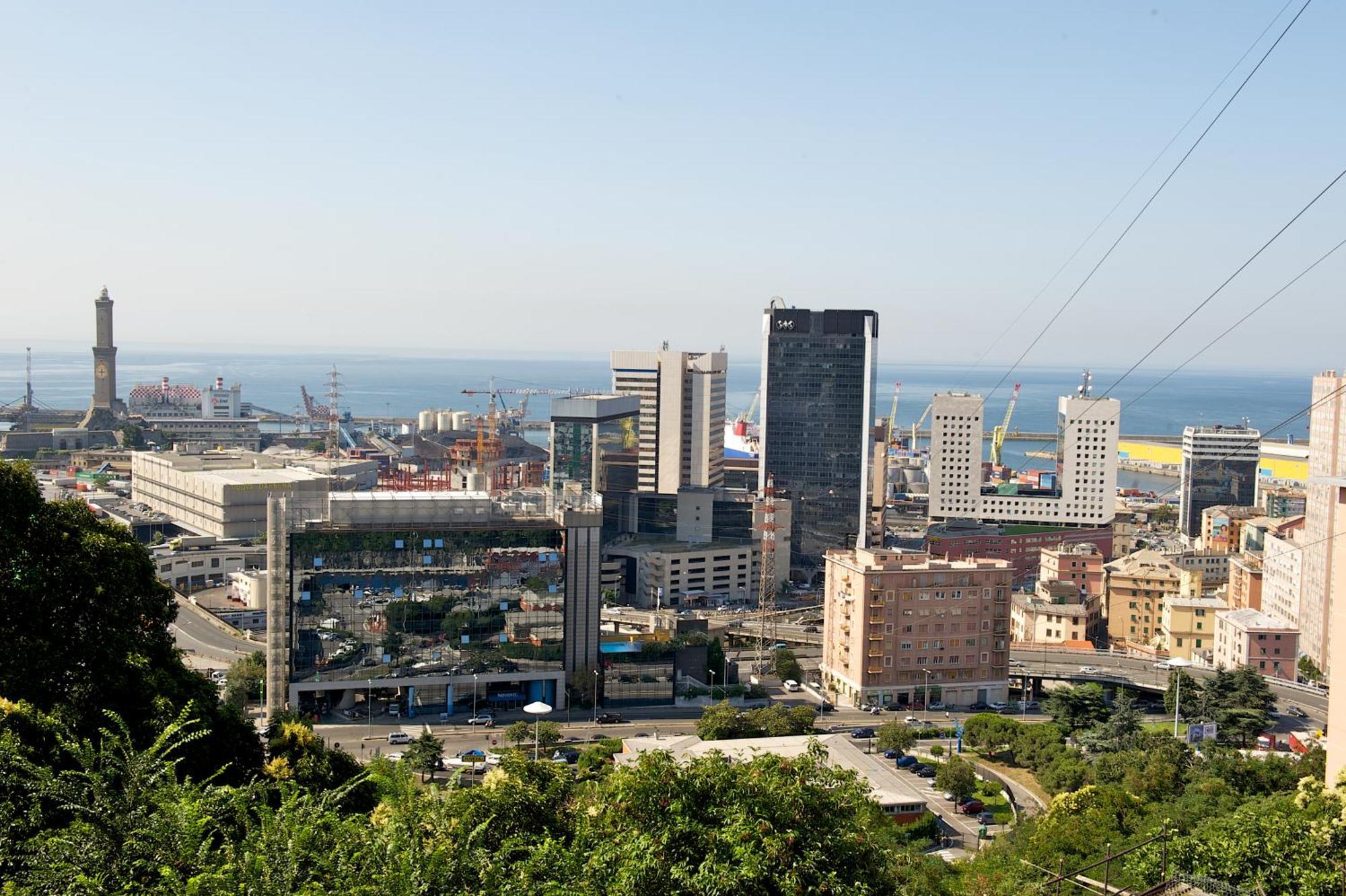 Novotel Genova City Exterior photo