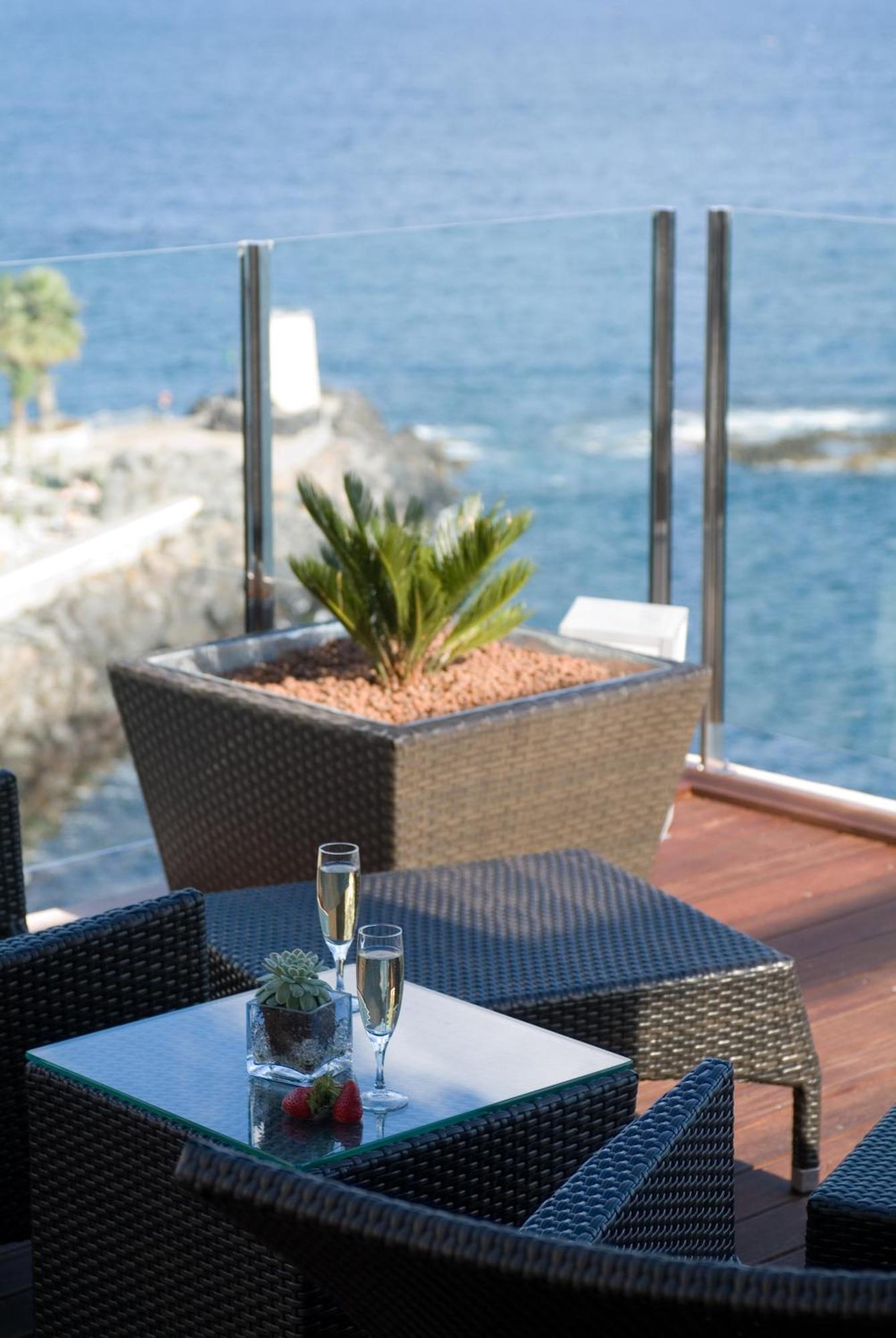 Pestana Carlton Madeira Ocean Resort Hotel Funchal  Exterior photo