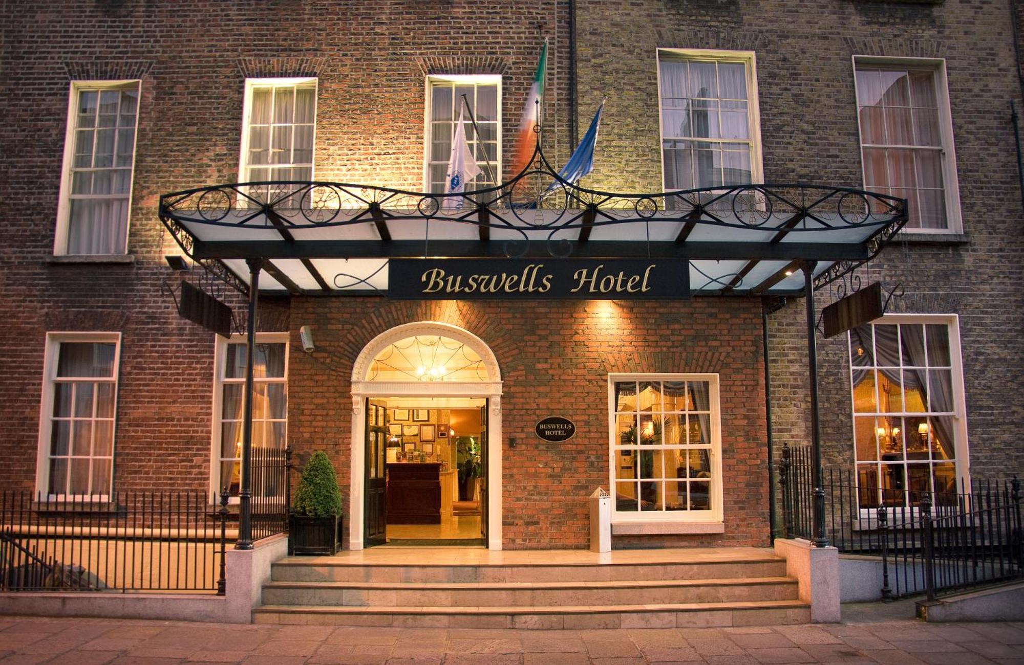 Buswells Hotel Dublin Exterior photo