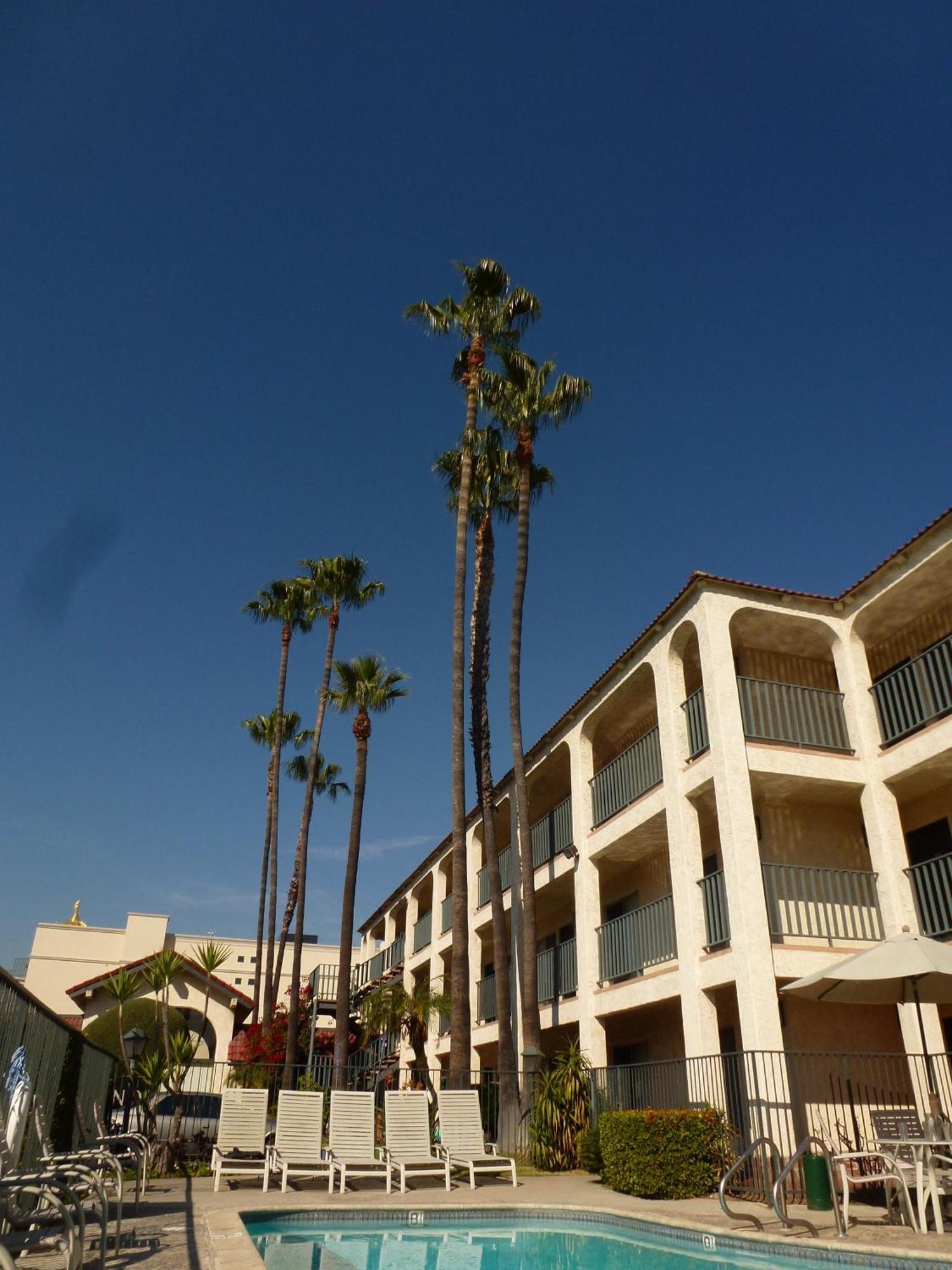 Vagabond Inn Glendale Exterior photo