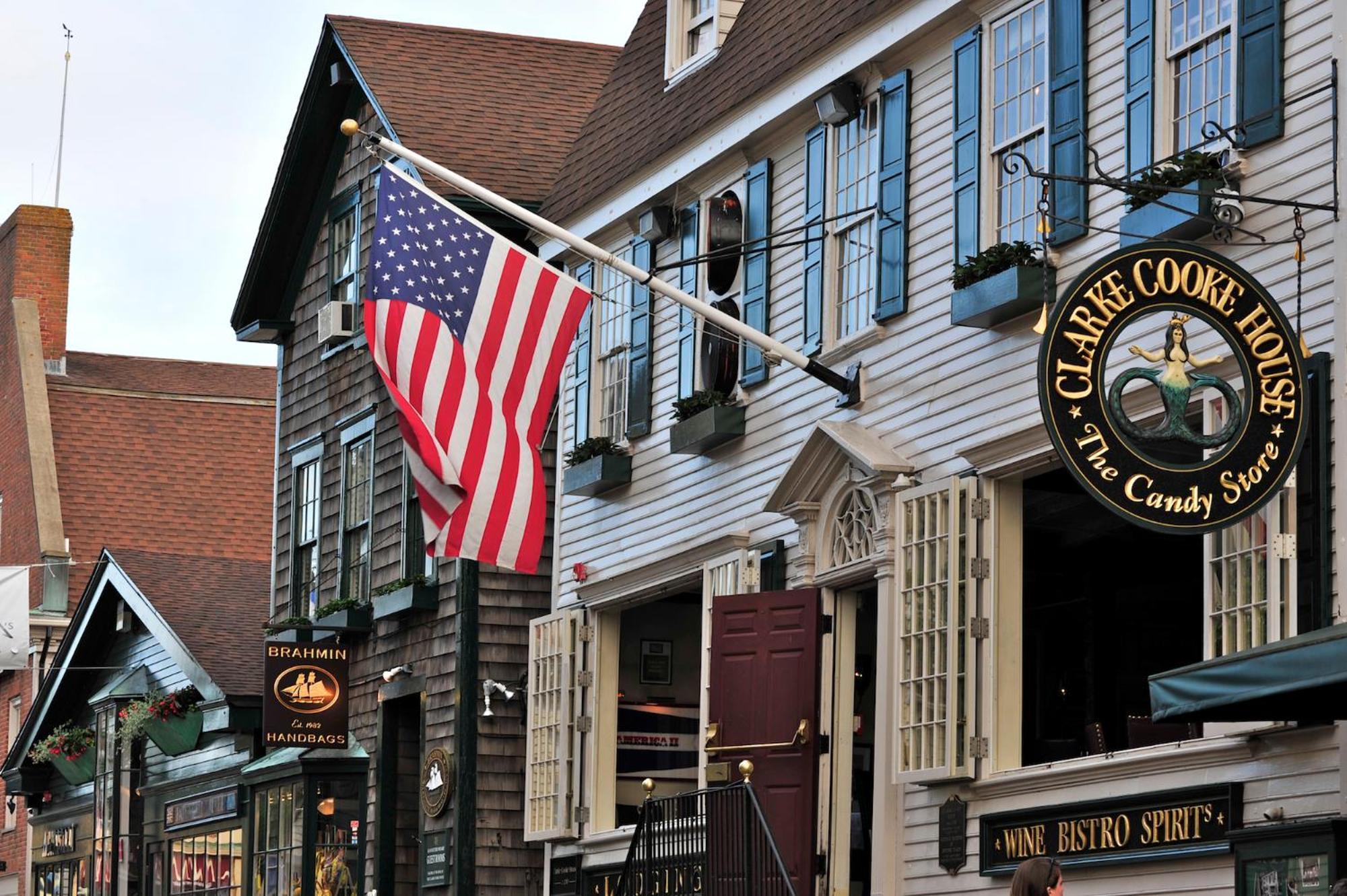 Harborside Inn Newport Exterior photo