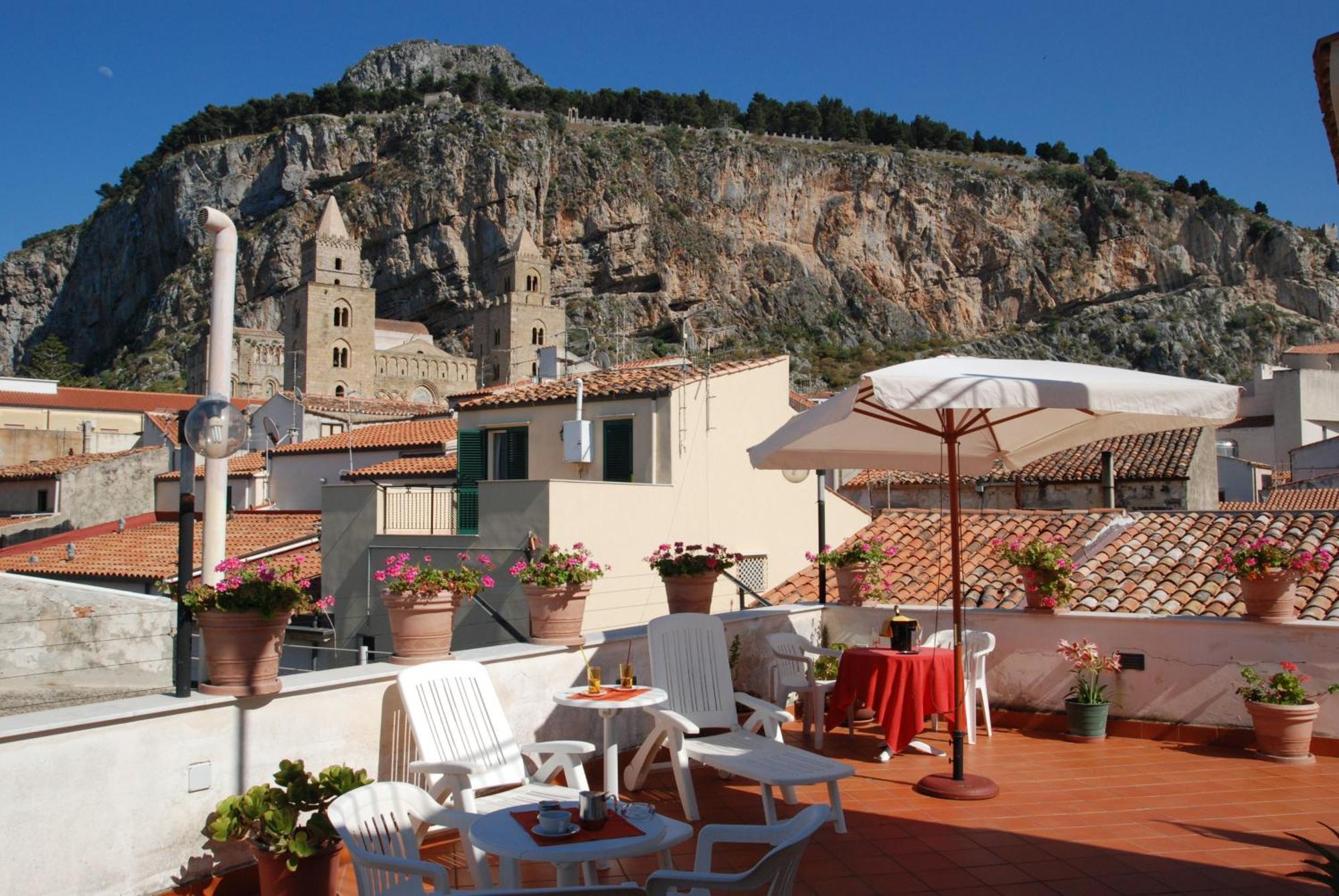 Hotel La Giara Cefalu Exterior photo