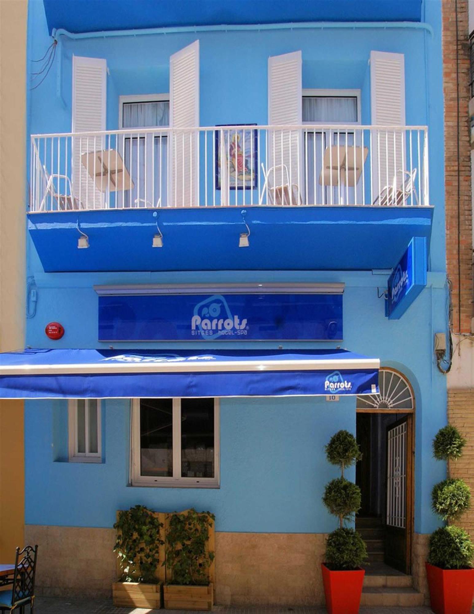 Parrots Sitges Hotel Exterior photo