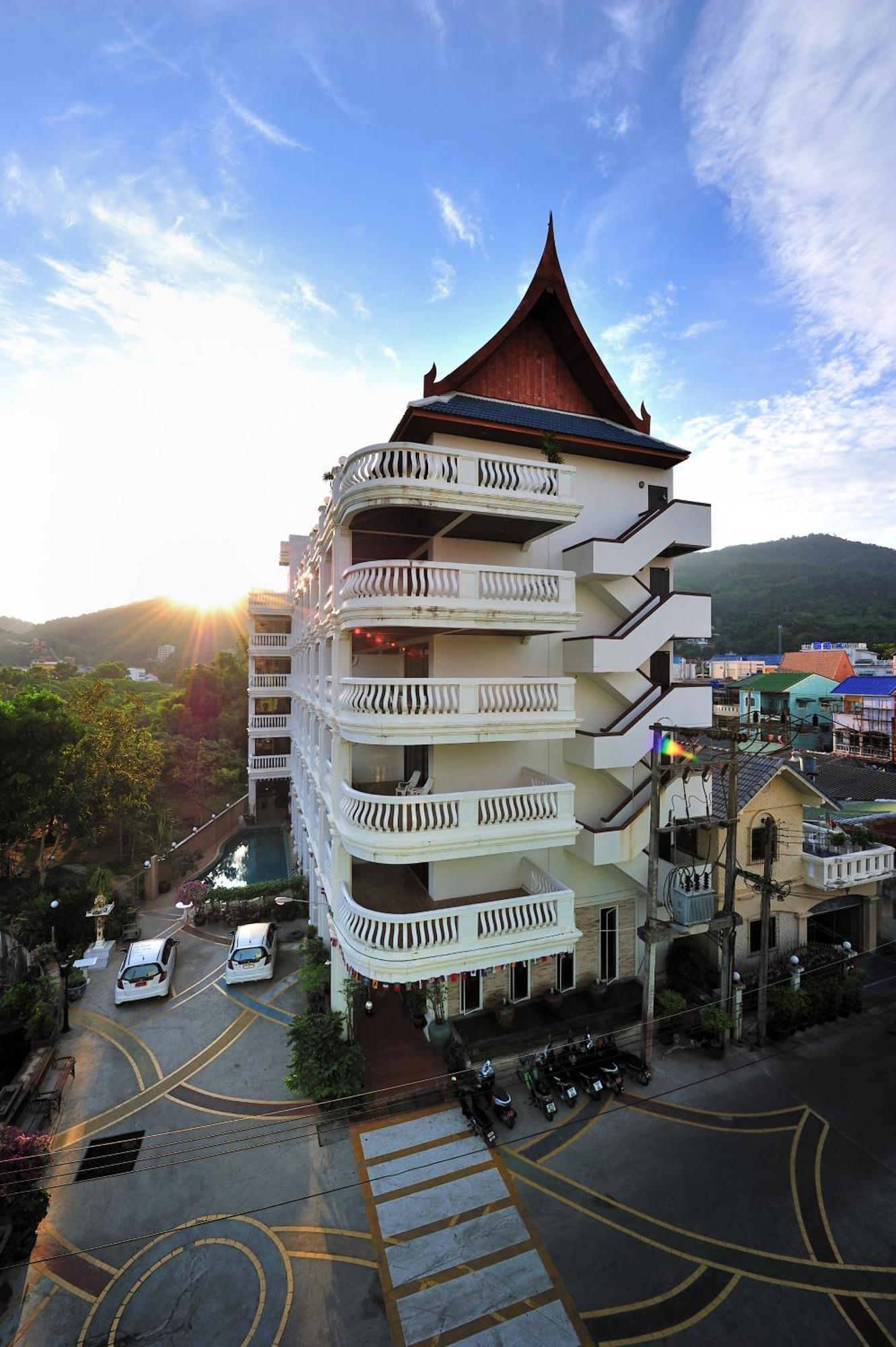 Apk Resort Patong Exterior photo