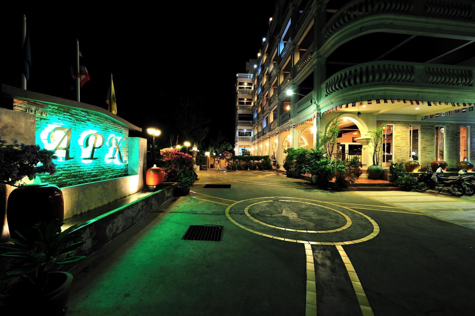 Apk Resort Patong Exterior photo