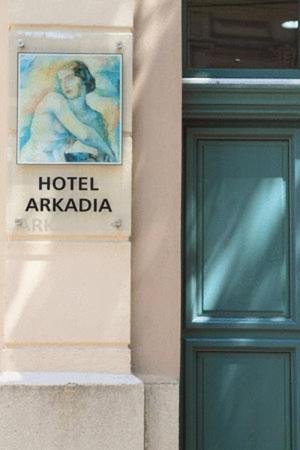 Hotel Arkadia Pecs Exterior photo