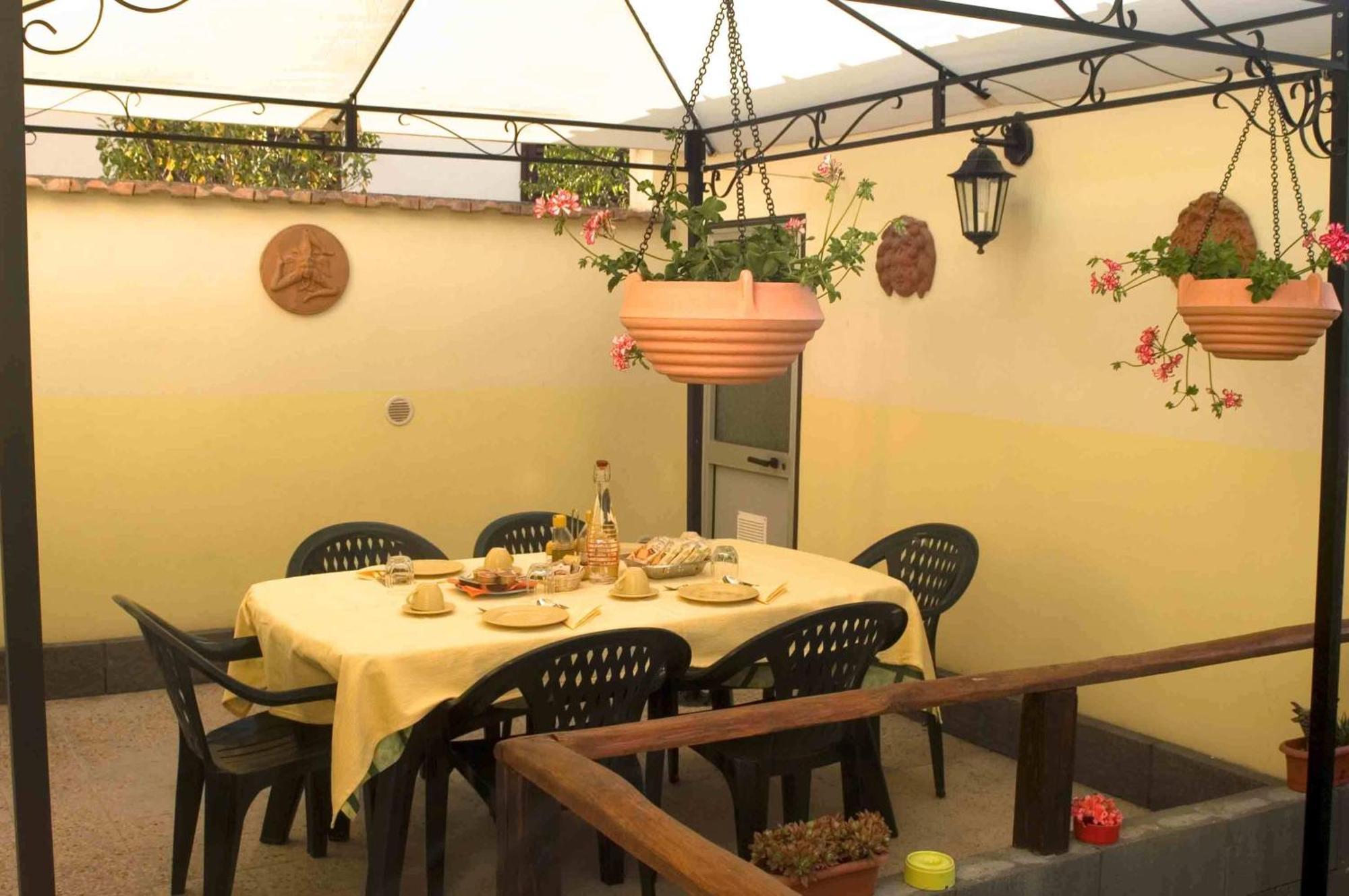 I Colori Del Sole Bed & Breakfast Fiumefreddo di Sicilia Exterior photo