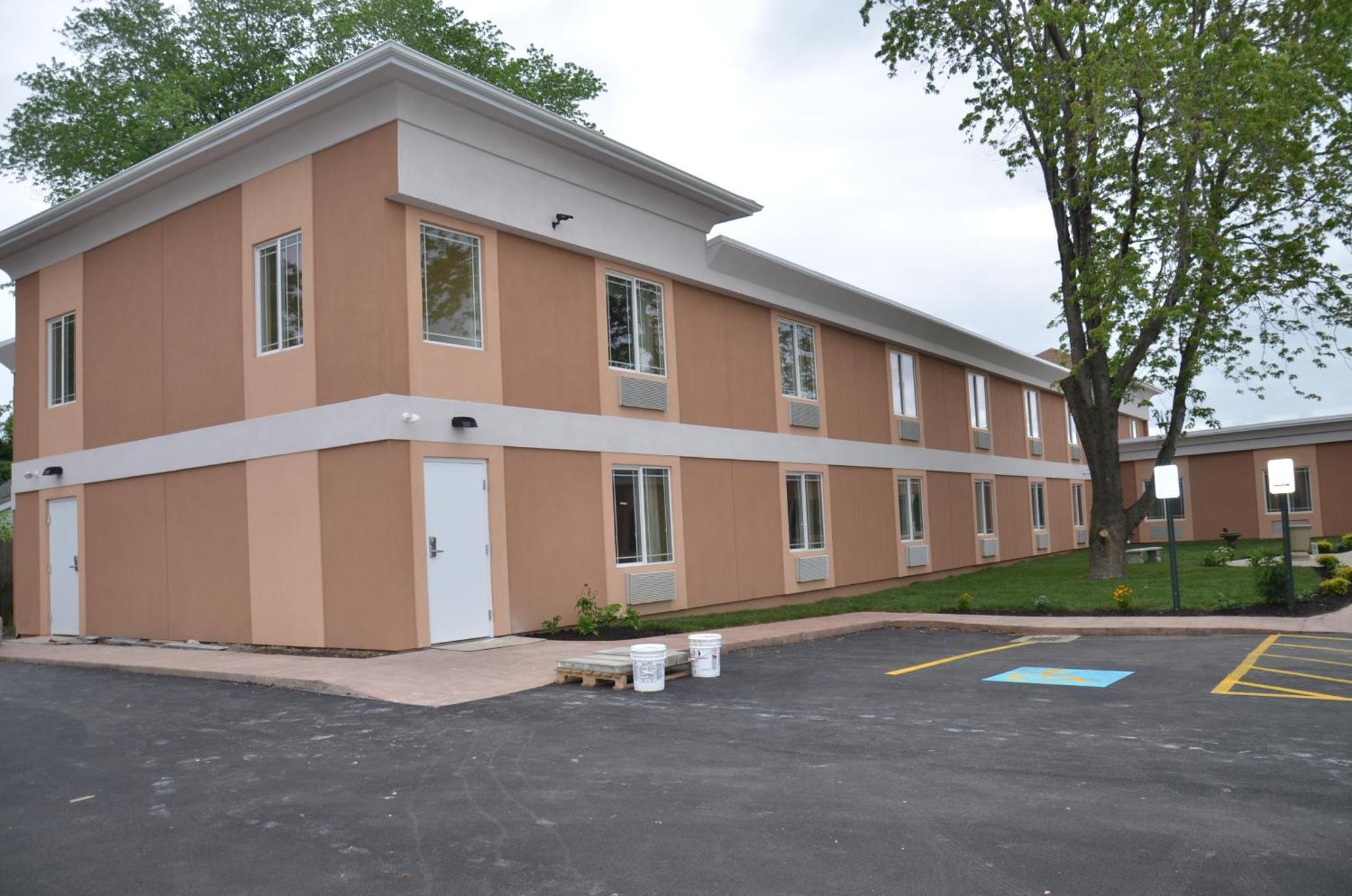 Aashram Hotel By Niagara River Niagara Falls Exterior photo