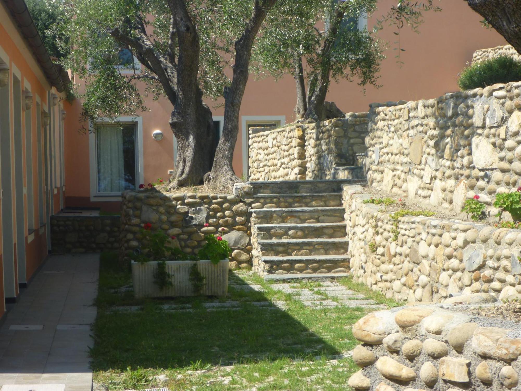 Villaggio Rta Borgoverde Imperia Exterior photo