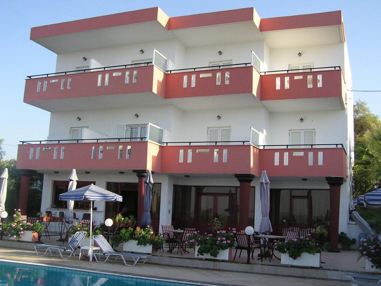 Knossos Aparthotel Panormos  Exterior photo