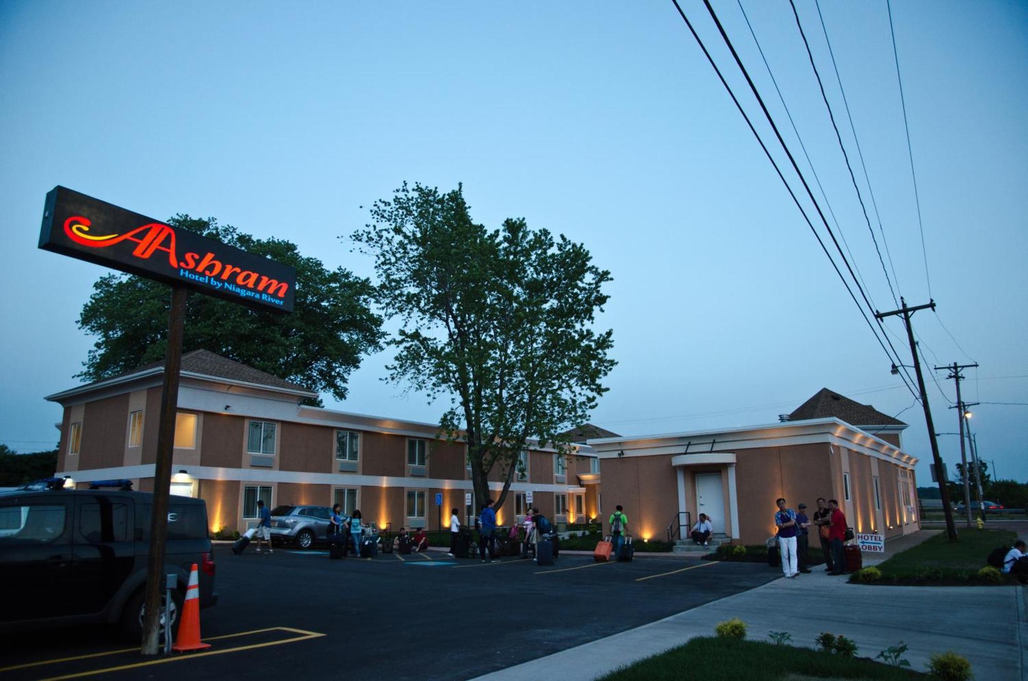 Aashram Hotel By Niagara River Niagara Falls Exterior photo