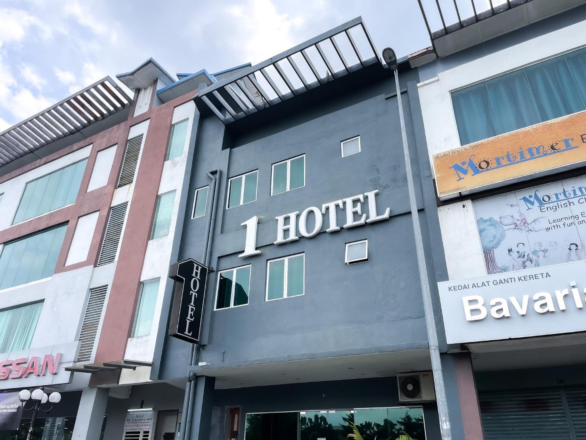 1 Hotel Mahkota Cheras Kuala Lumpur Exterior photo