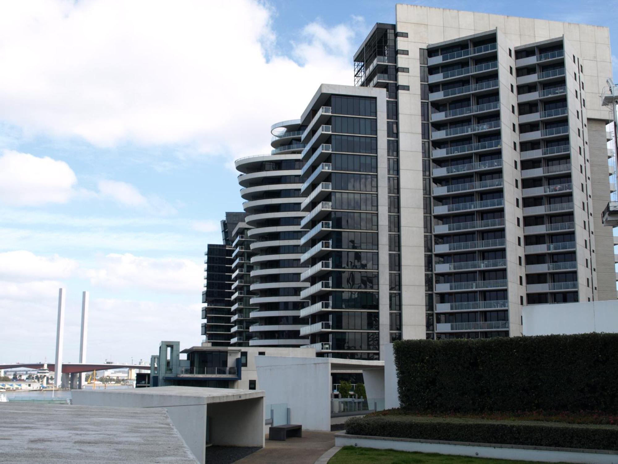 Acd Apartments Melbourne Exterior photo