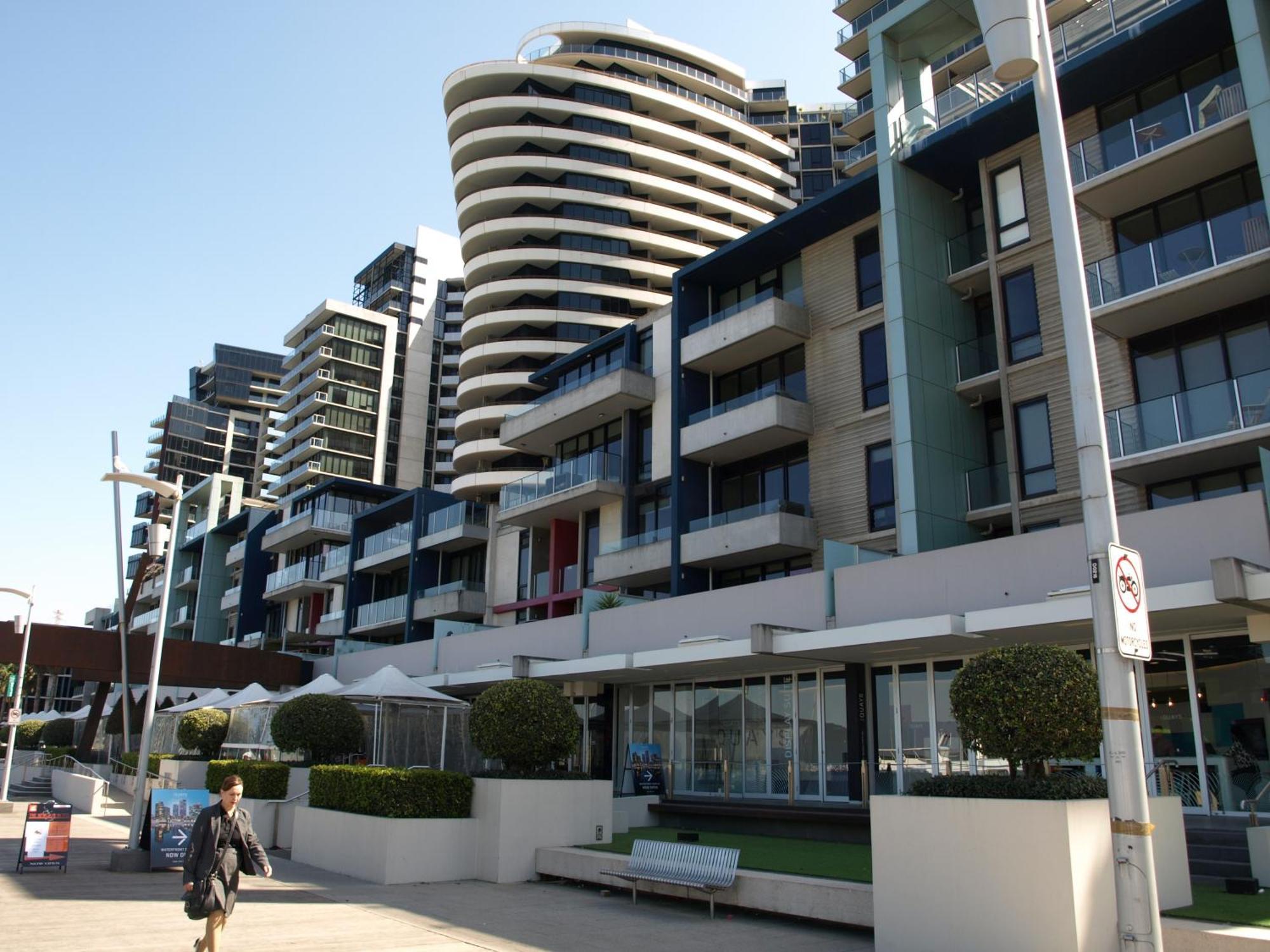 Acd Apartments Melbourne Exterior photo